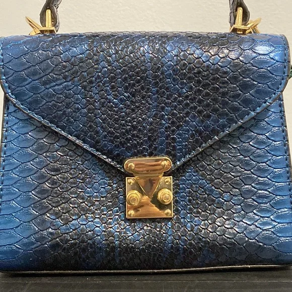 Faux Snakeskin Crossbody Bag - Picture 2 of 14